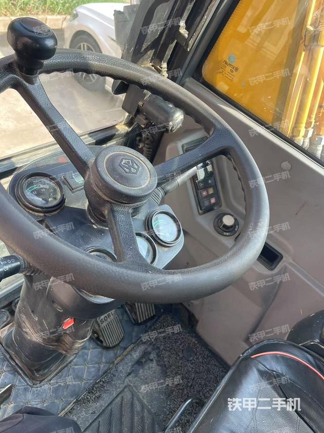 顯示屏?（駕駛室部分）