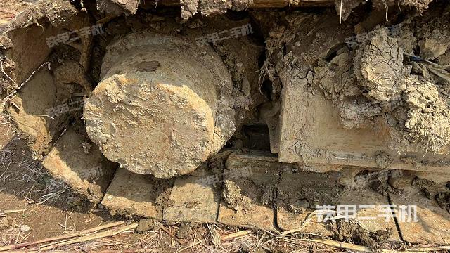 左驅(qū)動輪(行走機構(gòu)) 左驅(qū)動輪(行走機構(gòu))