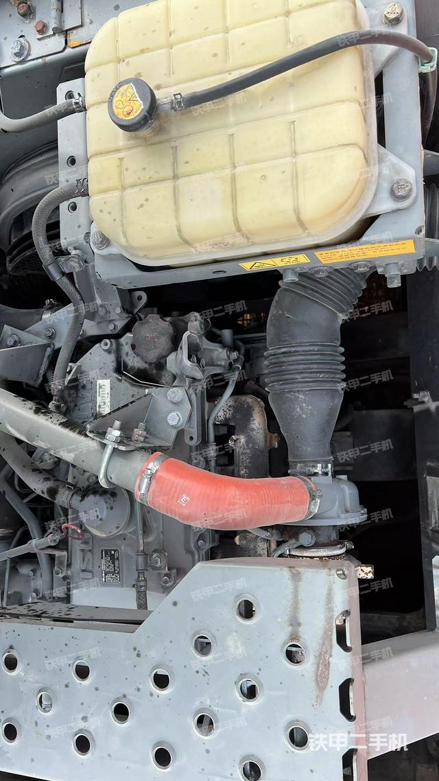 發(fā)動機室(上車部件) 發(fā)動機室(上車部件)