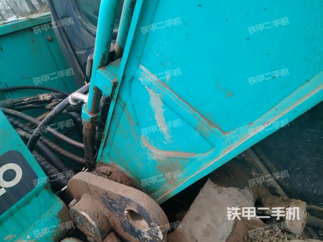 大臂根部?斜（工作和回轉(zhuǎn)裝置）