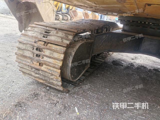 右側(cè)行走馬達(dá)蓋板（行走機(jī)構(gòu)）