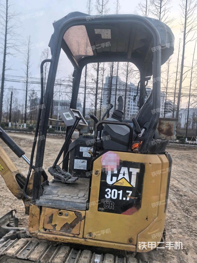 ?駕駛室正側(cè)（駕駛室部分）