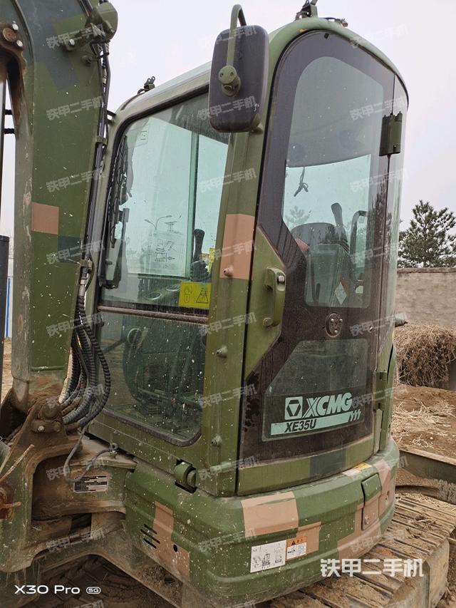 駕駛室整體（整機(jī)外觀）