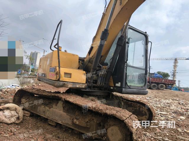 右前45(整機(jī)外觀) 右前45(整機(jī)外觀)