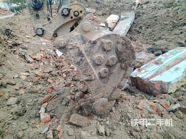 鏟斗45度（工作和回轉(zhuǎn)裝置）