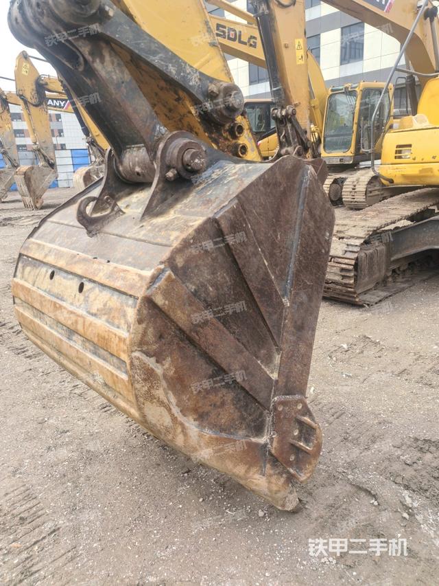 鏟斗45度（工作和回轉(zhuǎn)裝置）