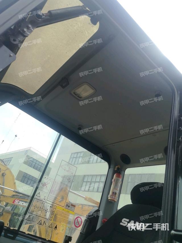 頂棚整體（駕駛室部分）