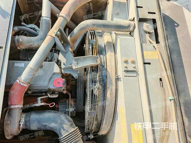 發(fā)動機整體俯視(整機外觀) 發(fā)動機整體俯視(整機外觀)