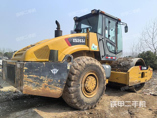 整机右后45°（设备外观及核心部件）