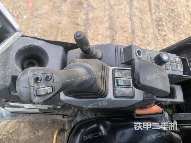 座椅左側(cè)控制臺(tái)/音響/含左手柄（駕駛室部分）