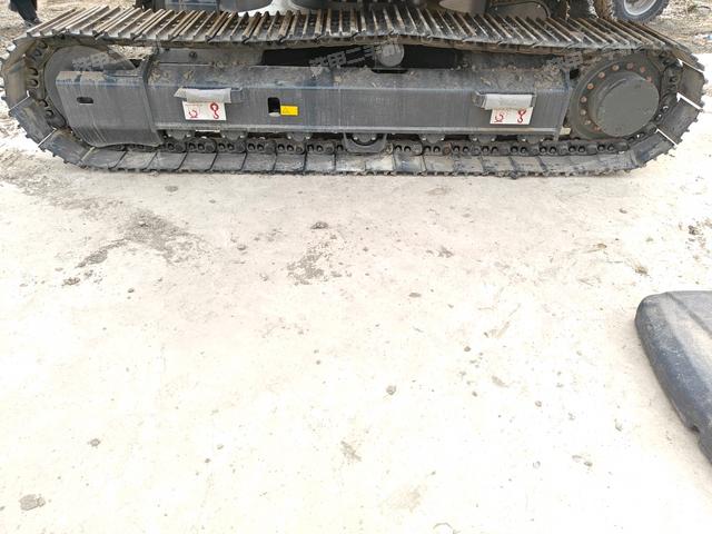 單側(cè)履帶整體（整機(jī)外觀）