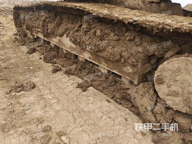 左側(cè)履帶整體?(行走機構(gòu)) 左側(cè)履帶整體?(行走機構(gòu))