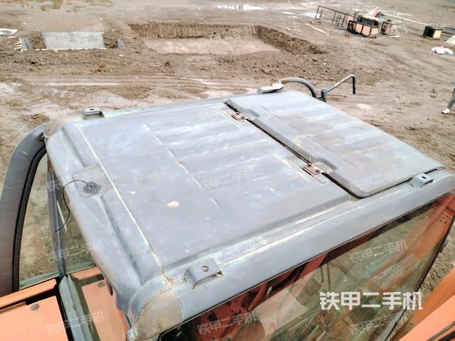 駕駛室頂部俯視（上車部件）