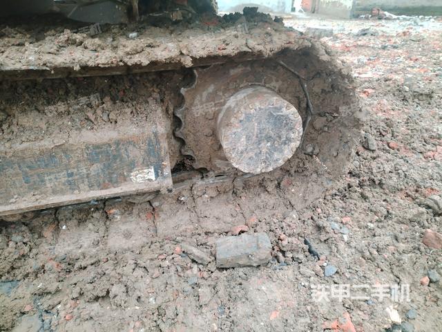 左驅(qū)動(dòng)輪（行走機(jī)構(gòu)）