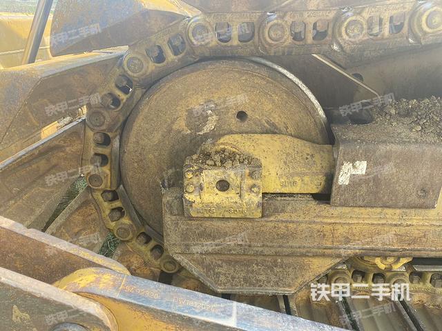左引導輪(推土機底盤及工作裝置) 左引導輪(推土機底盤及工作裝置)