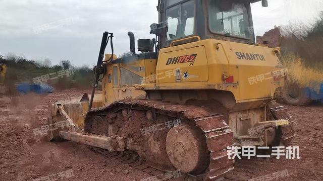 整機(jī)左側(cè)(設(shè)備外觀及核心部件) 整機(jī)左側(cè)(設(shè)備外觀及核心部件)