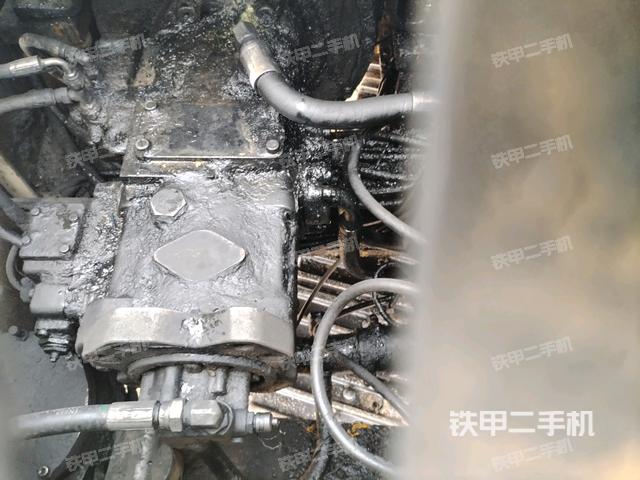 液壓泵室(大件艙室) 液壓泵室(大件艙室)