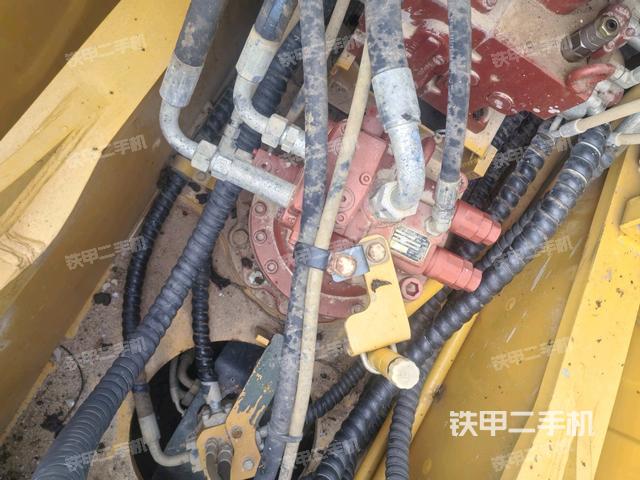 回轉(zhuǎn)馬達(dá)（上車部件）