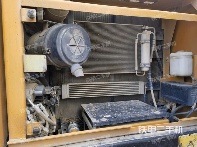 散熱器正面（大件艙室）