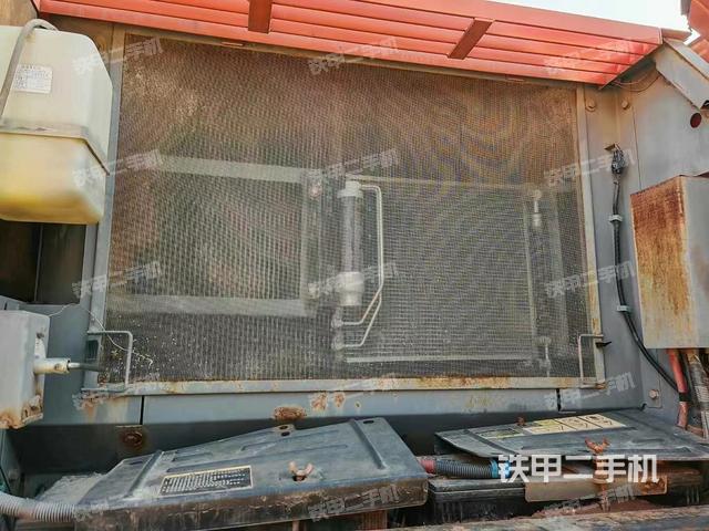 駕駛室整體(整機外觀) 駕駛室整體(整機外觀)