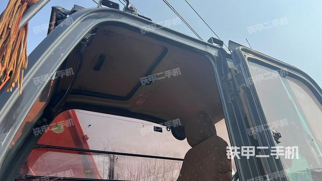 頂棚整體(駕駛室部分) 頂棚整體(駕駛室部分)