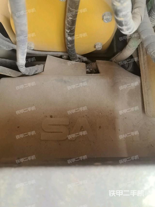 電瓶（大件艙室）