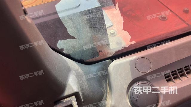 后窗玻璃角標(biāo)(駕駛室部分) 后窗玻璃角標(biāo)(駕駛室部分)