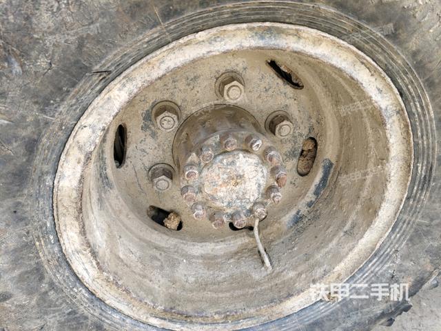 右驅(qū)動(dòng)輪（行走機(jī)構(gòu)）