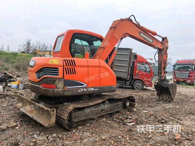 左后45（整機外觀）