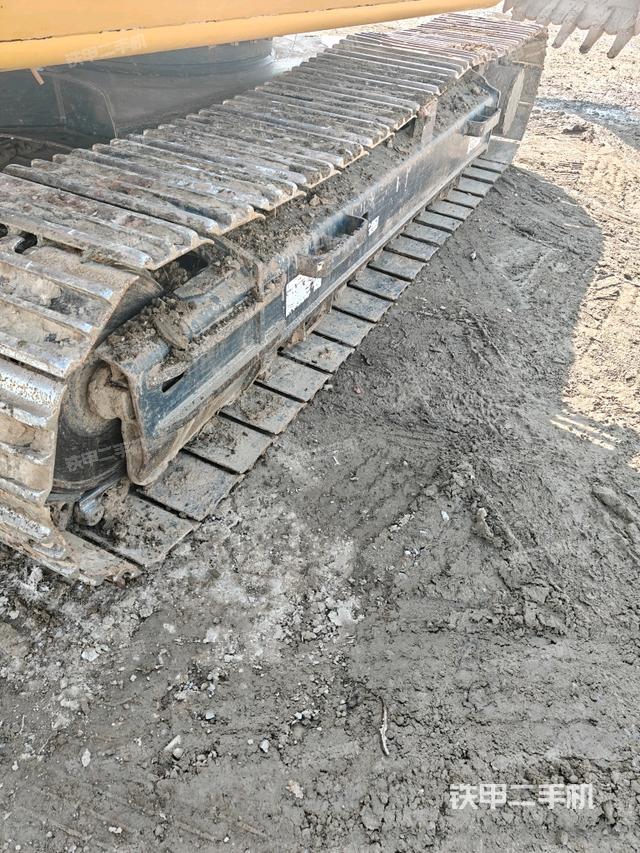 右側(cè)履帶整體（行走機(jī)構(gòu)）