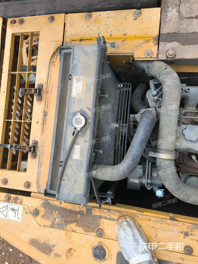 氣門室蓋螺絲特寫(上車部件) 氣門室蓋螺絲特寫(上車部件)