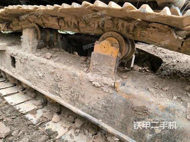 左導(dǎo)向輪（行走機(jī)構(gòu)）