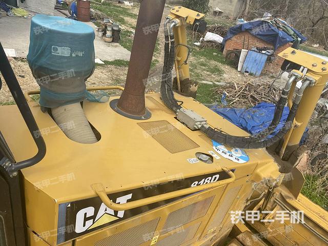 駕駛室左側全景照(推土機駕駛室) 駕駛室左側全景照(推土機駕駛室)