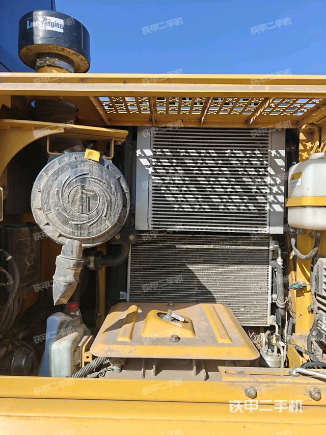 散熱器正面（大件艙室）