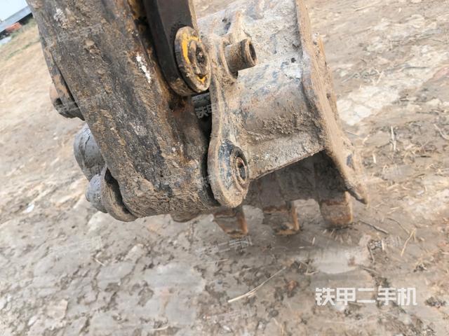 鏟斗右后整體（工作和回轉(zhuǎn)裝置）