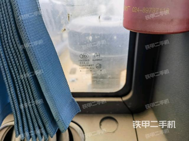 后窗玻璃角標(biāo)（駕駛室部分）