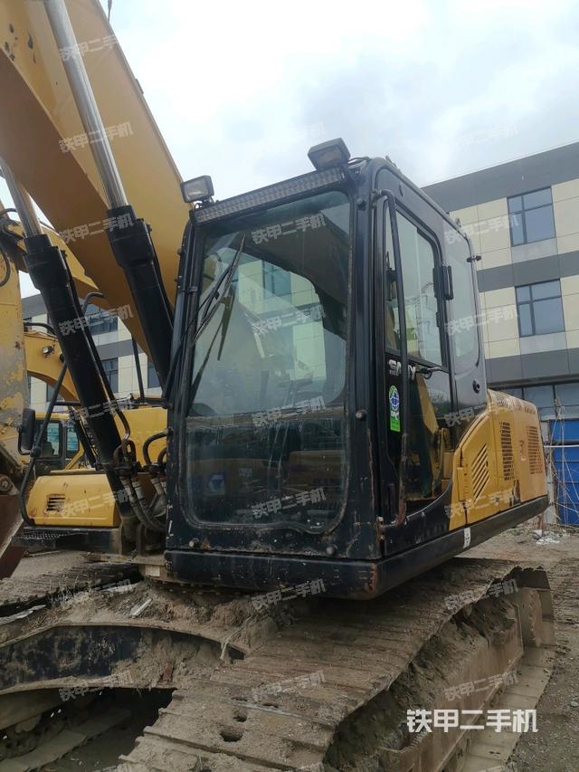 駕駛室左前45度（駕駛室部分）