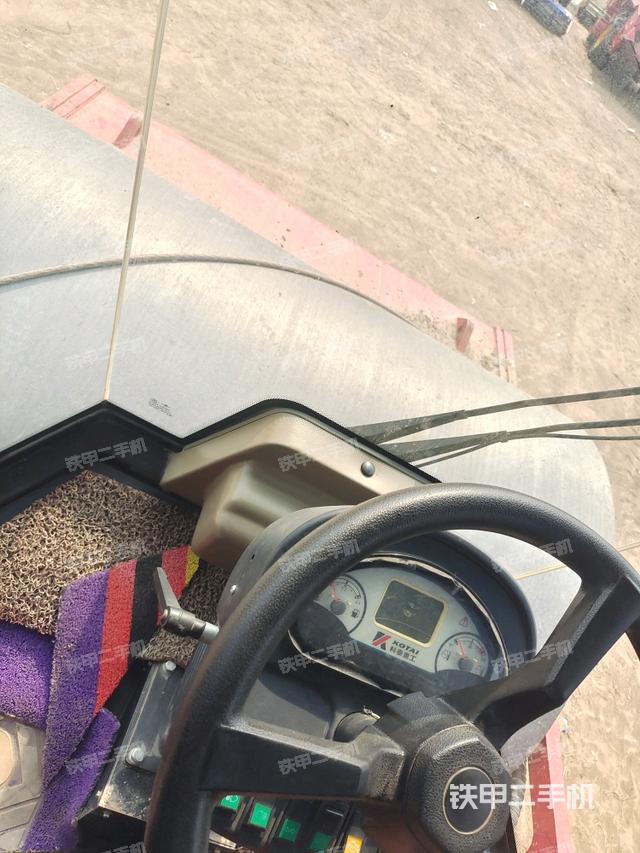 后玻璃角標(biāo)（壓路機(jī)駕駛室）