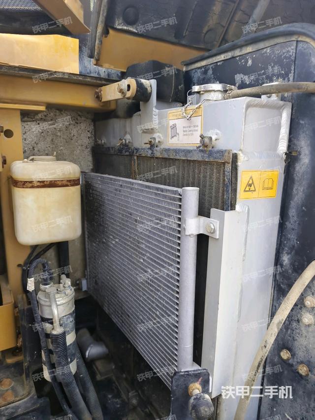 散熱器室(大件艙室) 散熱器室(大件艙室)