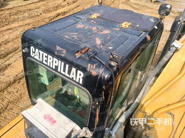 駕駛室頂部俯視（上車部件）