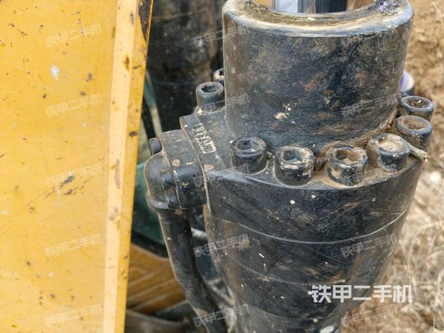 鏟斗右后整體（工作和回轉(zhuǎn)裝置）