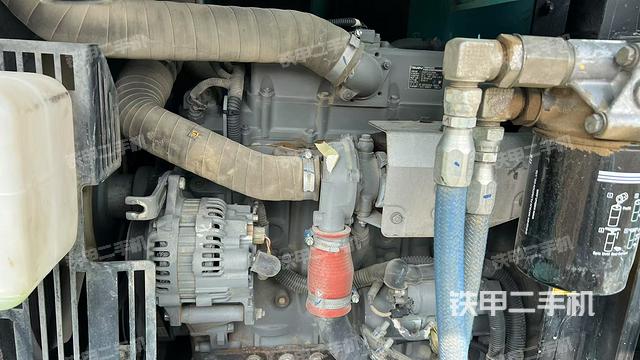 發(fā)動(dòng)機(jī)室(上車部件) 發(fā)動(dòng)機(jī)室(上車部件)