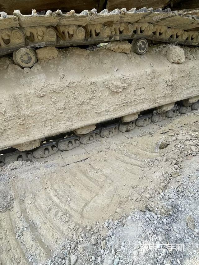 左驅(qū)動(dòng)輪（行走機(jī)構(gòu)）