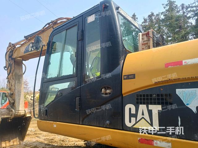 駕駛室左后45度（駕駛室部分）