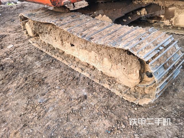 左側(cè)履帶整體?（行走機構(gòu)）