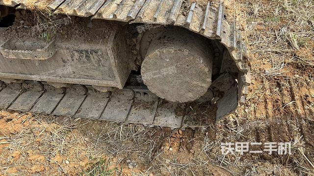 右驅(qū)動(dòng)輪（行走機(jī)構(gòu)）