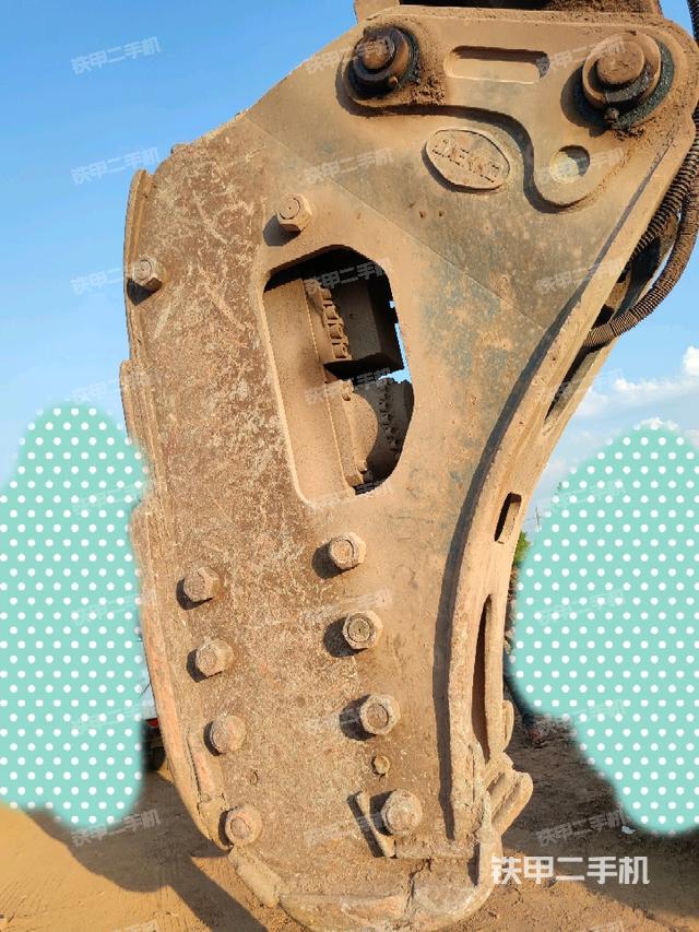 鏟斗右后整體（工作和回轉(zhuǎn)裝置）