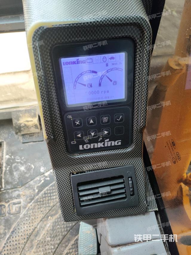 顯示屏?(駕駛室部分) 顯示屏?(駕駛室部分)