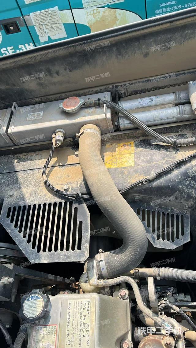 水箱+風(fēng)扇特寫(上車部件) 水箱+風(fēng)扇特寫(上車部件)