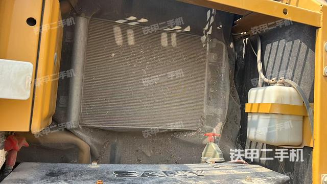 散熱器正面（大件艙室）